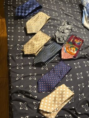 Classic Mixed Pattern Men’s Tie Set - Versatile 8 Ties